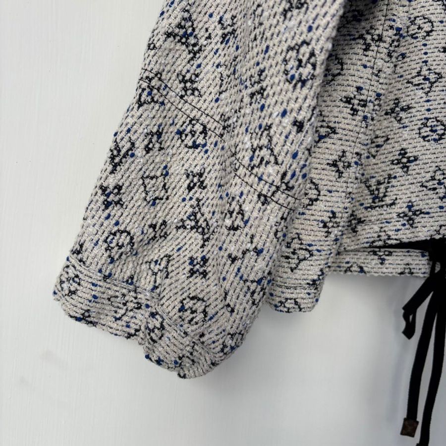 34號 ::LOIUS VUITTON:: LV 藍白 Monogram 緹花連帽拉鍊外套 抽繩下擺-10