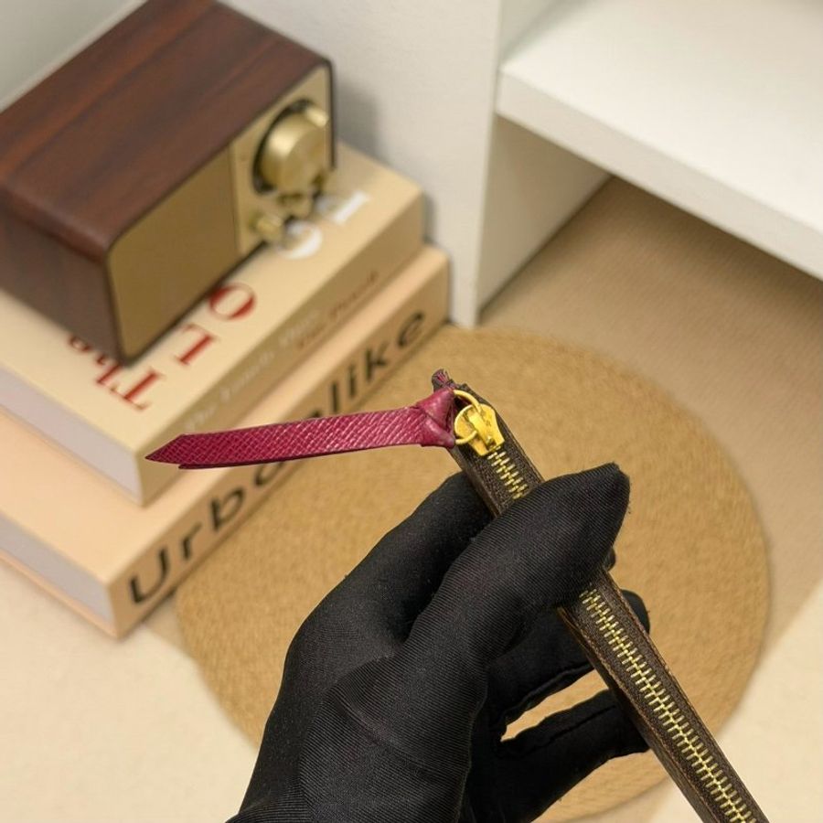 🏷LV 路易威登.Félicie Pochette 三合一 woc M81896-32