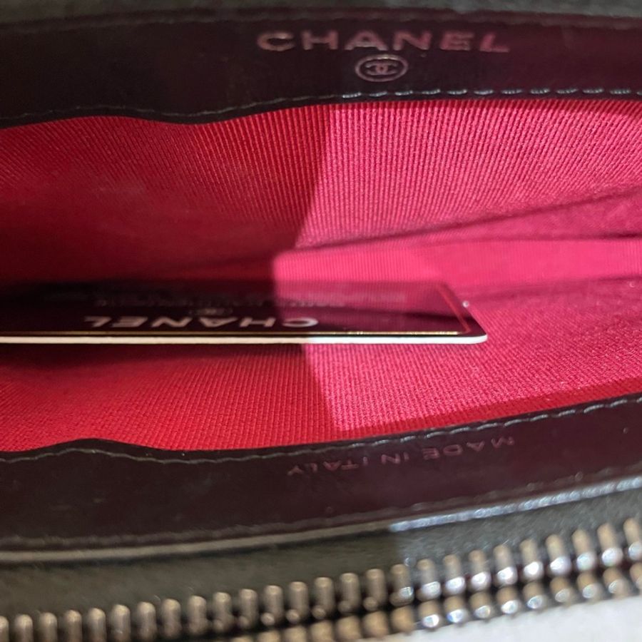 Chanel 香奈兒 Gabrielle 流浪包 mini迷你黑金-6