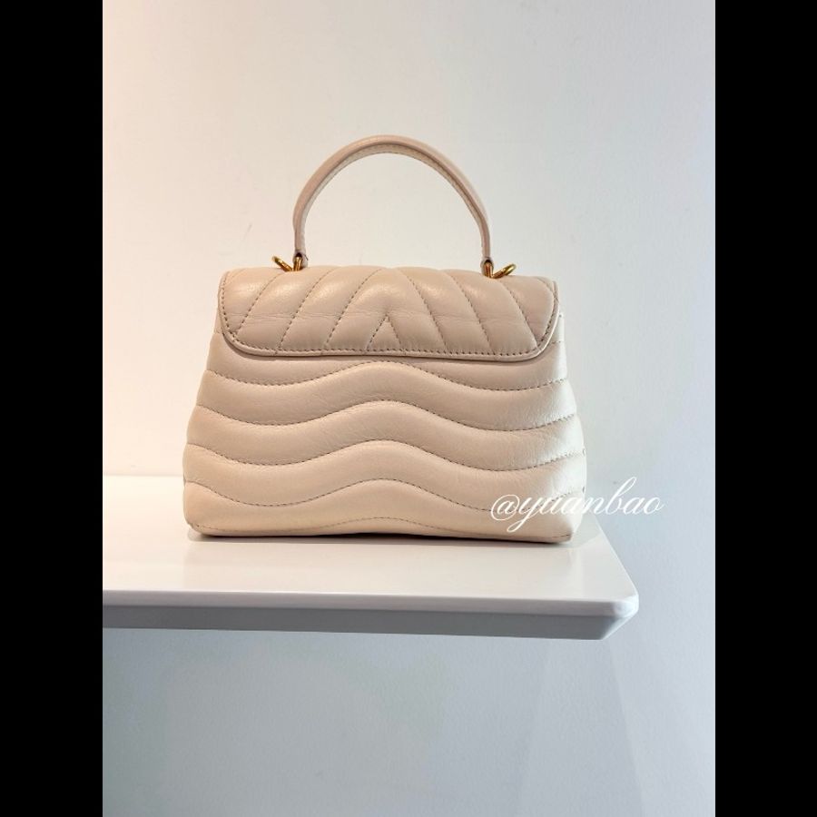 LV路易威登奶白色牛皮手提包 97新-3