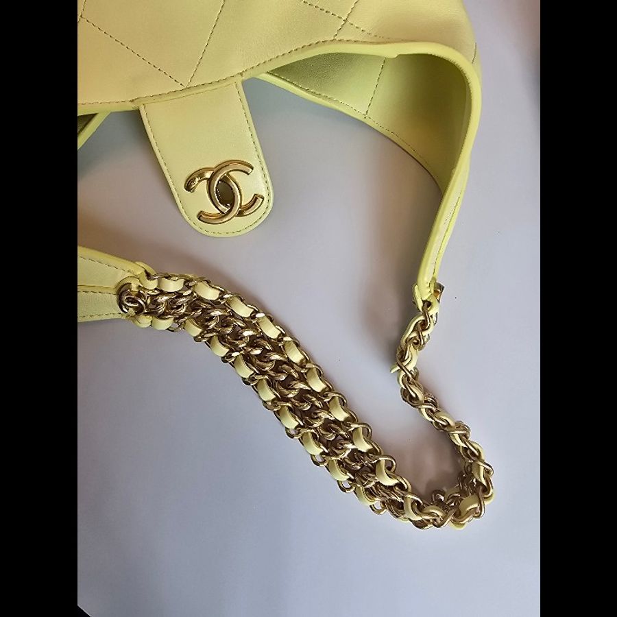 Chanel hobo 檸檬黃半月包-11