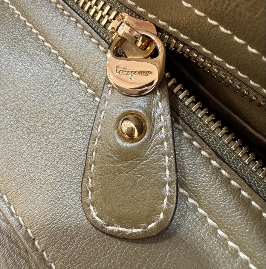 Ferragamo 防潑水帆布橄欖綠牛皮手提斜背包 肩背包 側背包 醫生包 兩用包-37