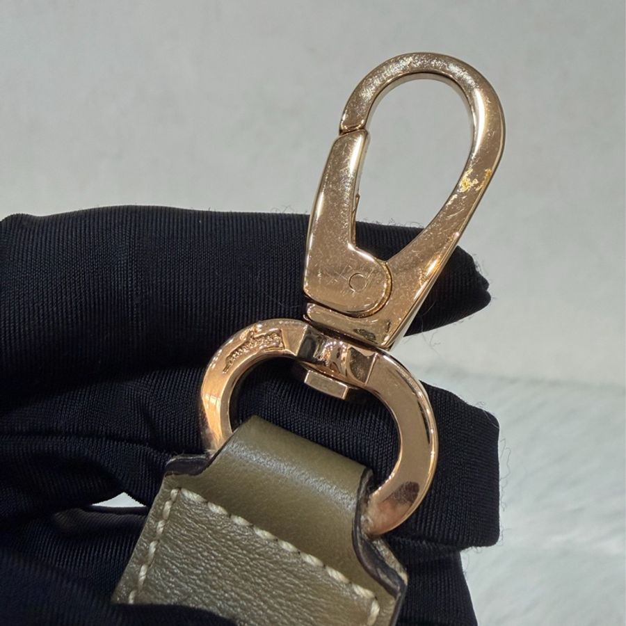 Ferragamo 防潑水帆布橄欖綠牛皮手提斜背包 肩背包 側背包 醫生包 兩用包-59