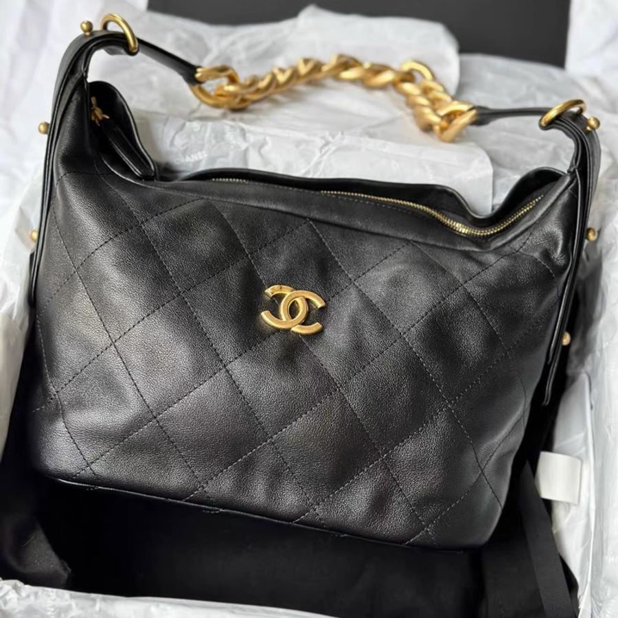 Chanel • 22c黑金嬉皮Hobo餃子包 全新全配-1