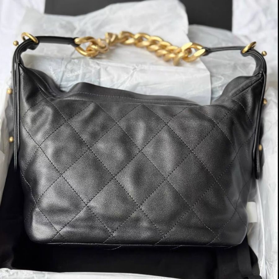 Chanel • 22c黑金嬉皮Hobo餃子包 全新全配-2