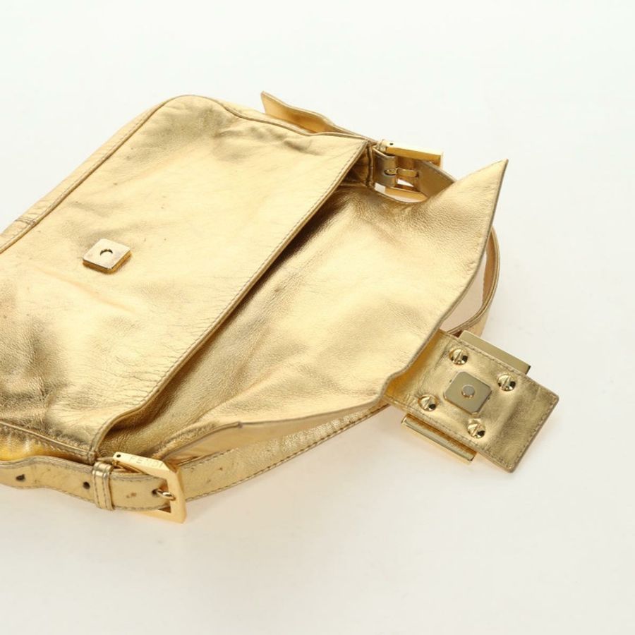【日本直送】FENDI Mamma Baguette 肩背包 皮革 金色 正品 am11909SM-24