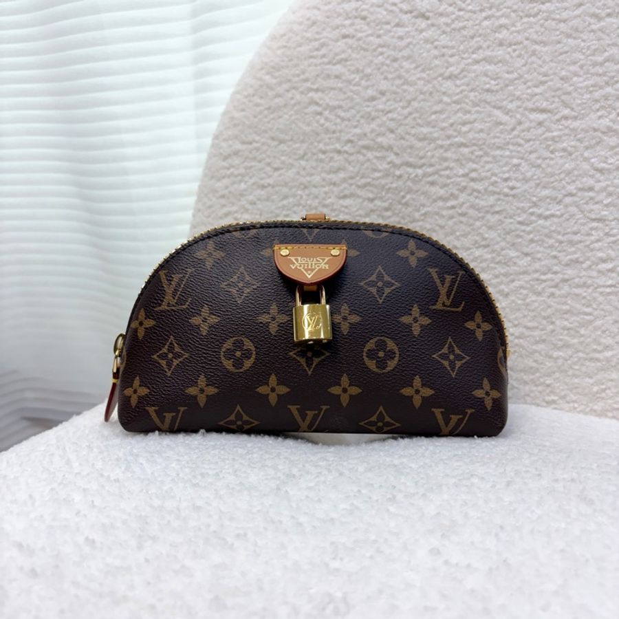 LV 原花鎖頭金葉造型拉鍊手拿包 M44943-6