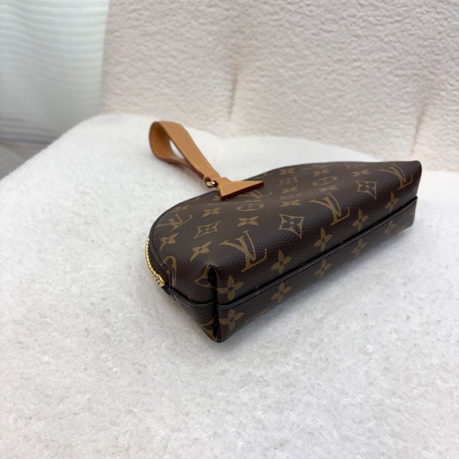 LV 原花鎖頭金葉造型拉鍊手拿包 M44943-15