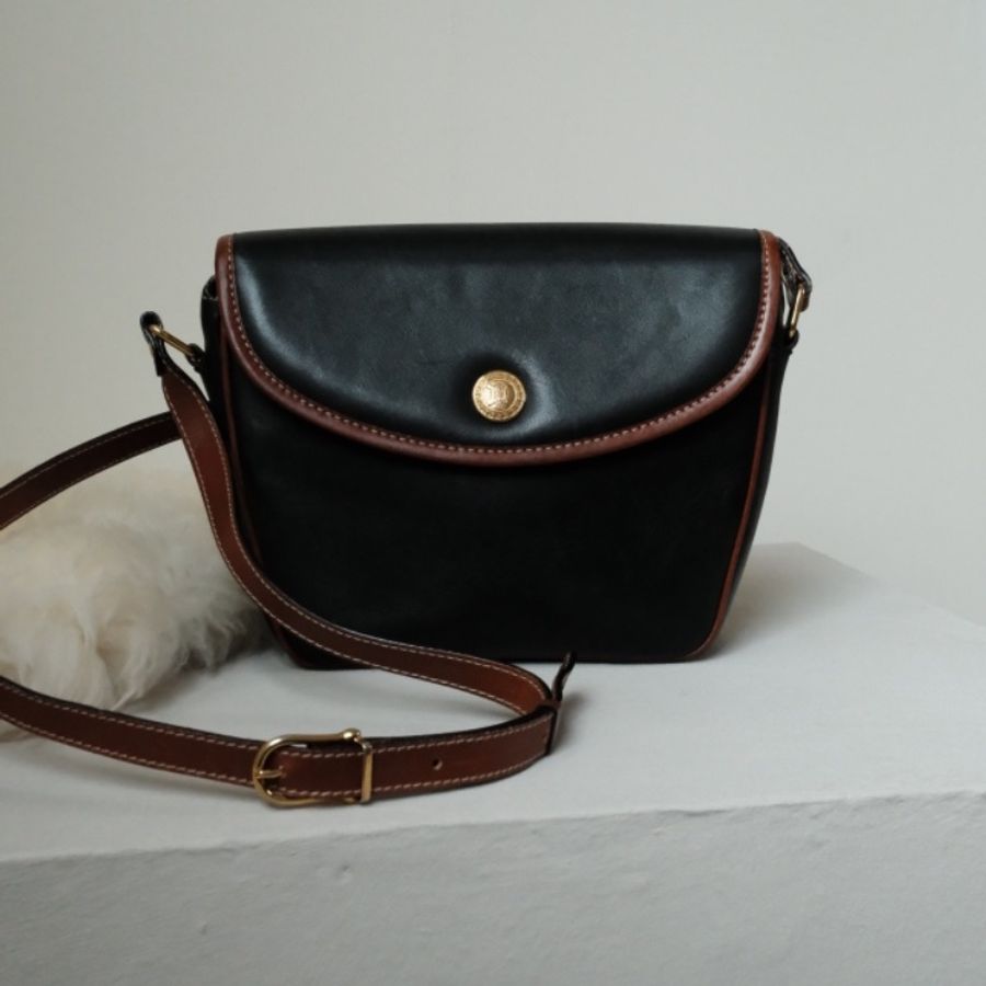 CELINE Vintage 1980s 經典凱旋門金餅 沉靜黑x焦糖棕撞色馬鞍斜背包-0