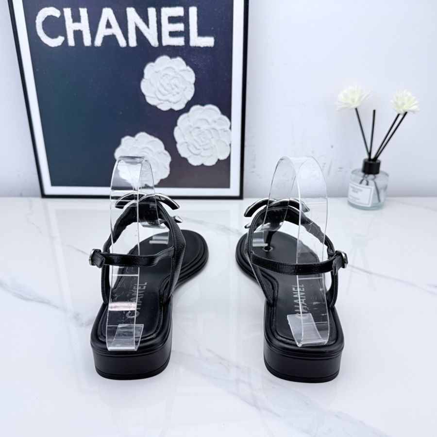 未使用 Chanel 香奈兒 黑色雙C寶石夾趾涼鞋 35.5碼-2