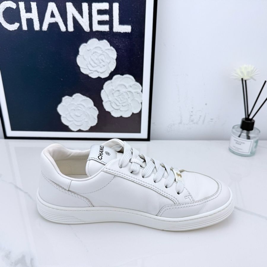 chanel香奈兒 純白金標板鞋 37碼-6