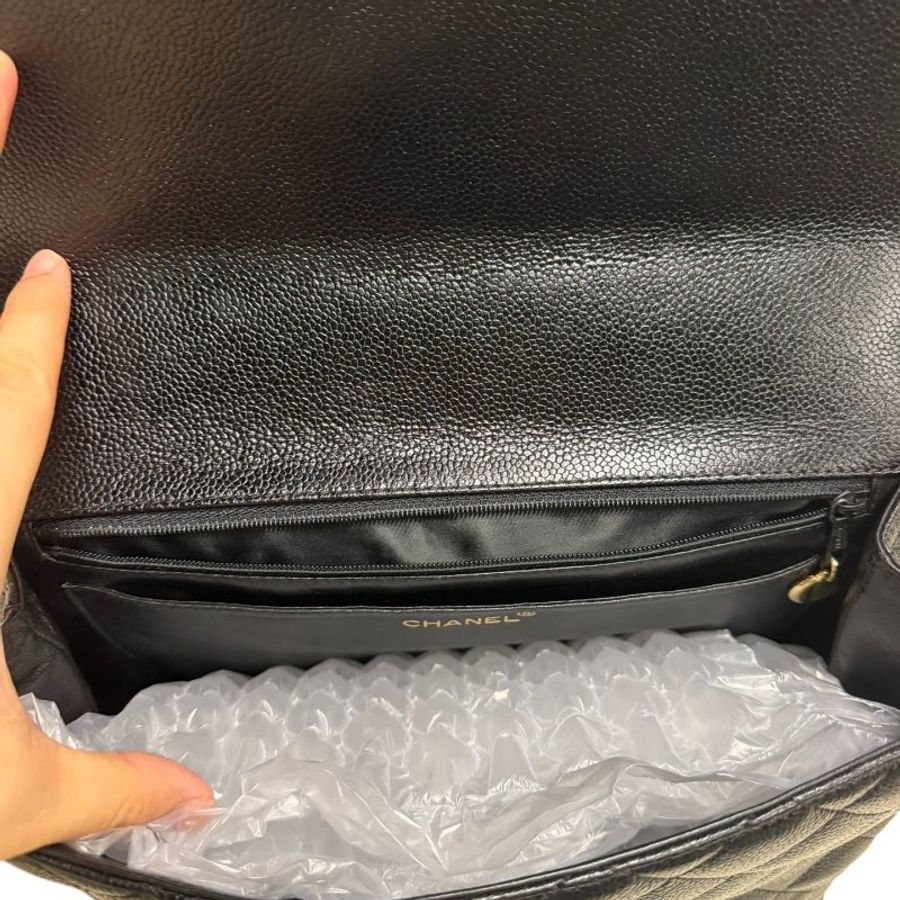 Chanel香奈兒黑金雙C扣林菱格紋手提凱莉包-5