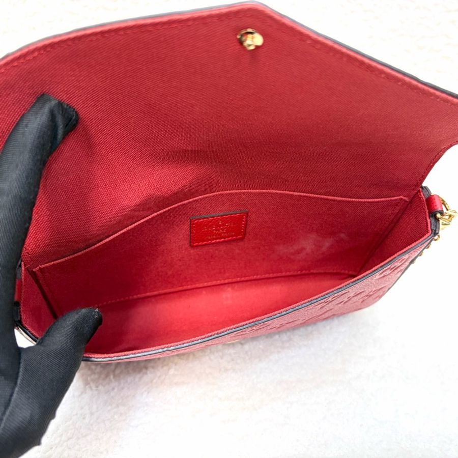 LV紅牛皮壓紋Pochette Felicie 三合一信封鍊包M64065-15