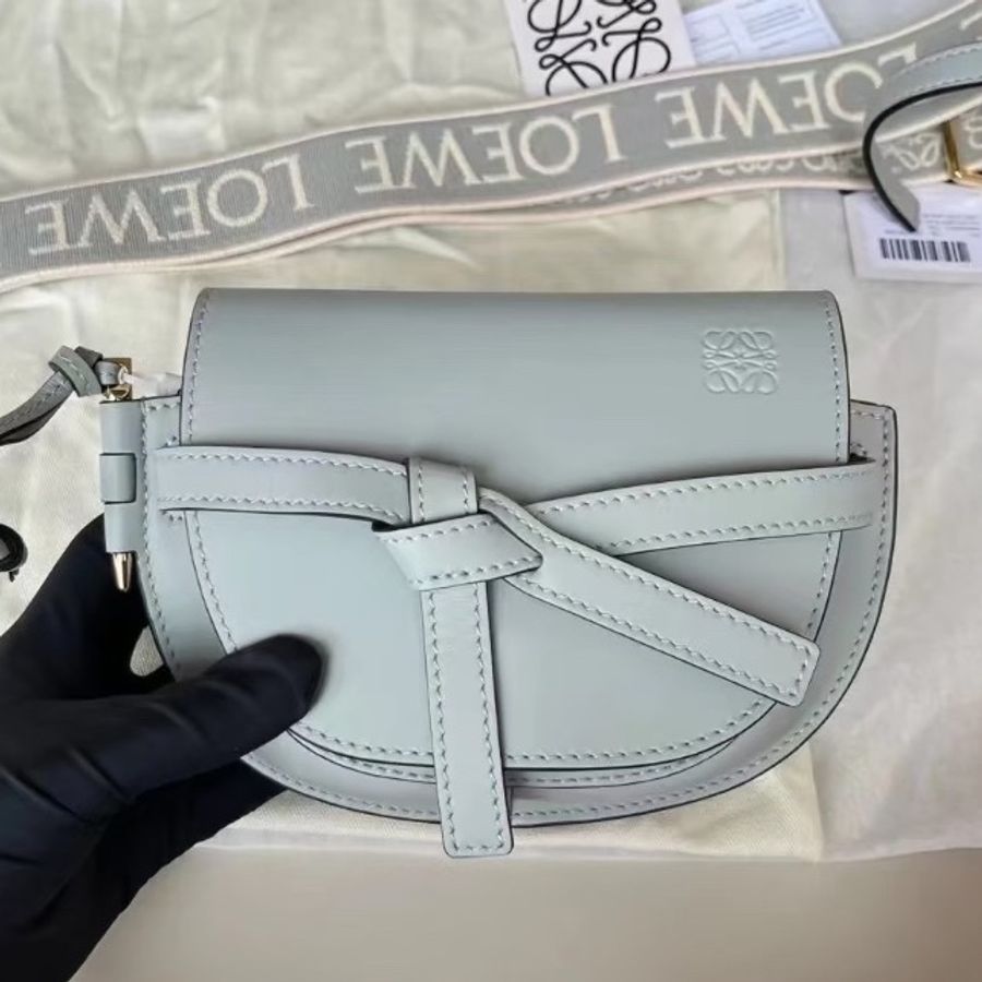 近新閒置🧚#Loewe #gatemini #馬鞍包 #霧霾藍寬肩帶 #有盒子-2
