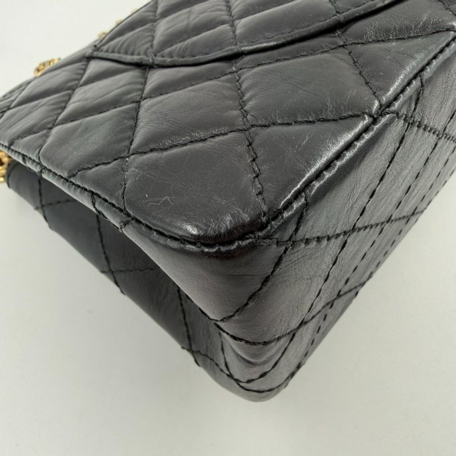 CHANEL - 黑色金釦牛皮2.55 24cm肩側背包-9