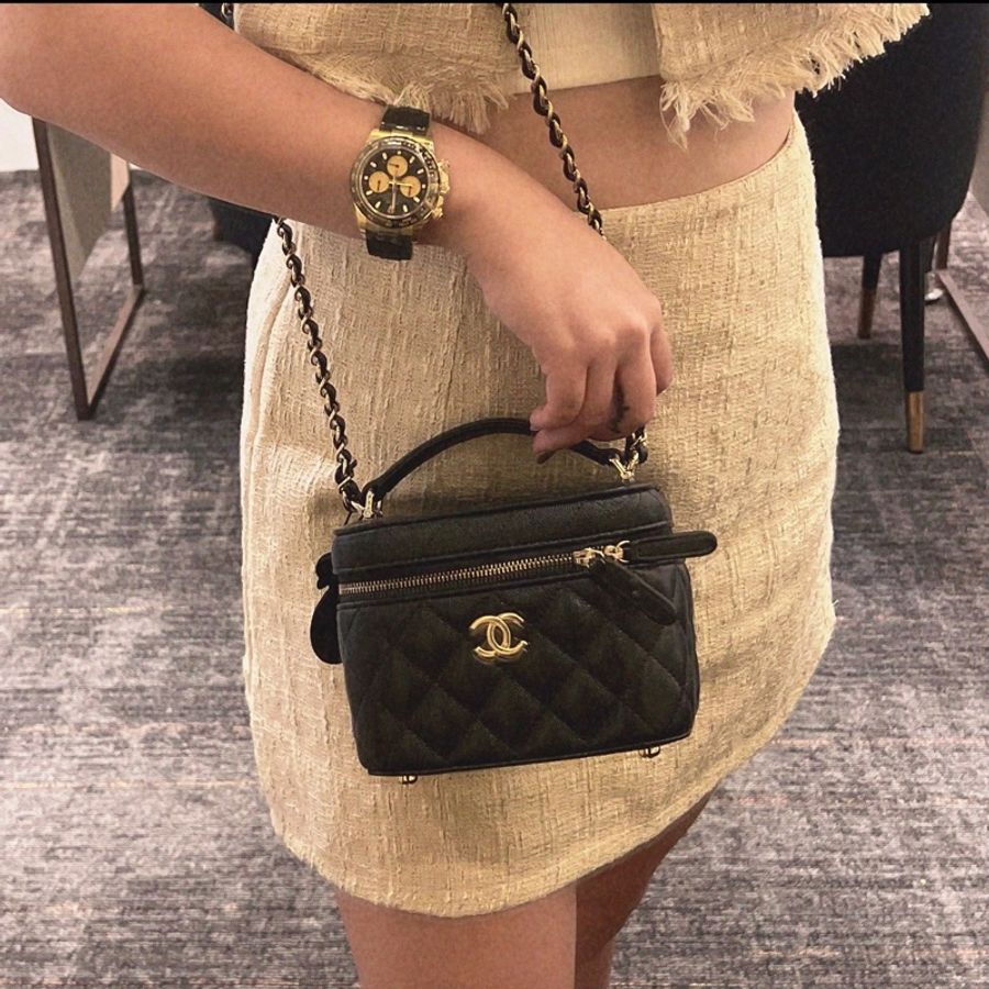 Chanel香奈兒22SS黑金顆粒牛菱格紋化妝盒手提單肩斜挎包 芯片款 尺寸15*11*12cm-1