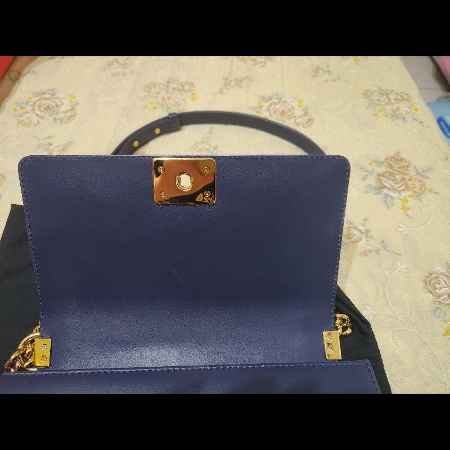 Chanel Boy 25 中號 19C限量海軍藍白拼色 編織金絲線 小牛皮 無卡【無保卡附查碼圖/極致大全配】(附限定黑金山茶花、原廠紙袋)-14