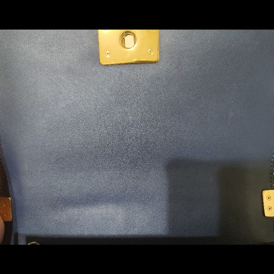 Chanel Boy 25 中號 19C限量海軍藍白拼色 編織金絲線 小牛皮 無卡【無保卡附查碼圖/極致大全配】(附限定黑金山茶花、原廠紙袋)-23