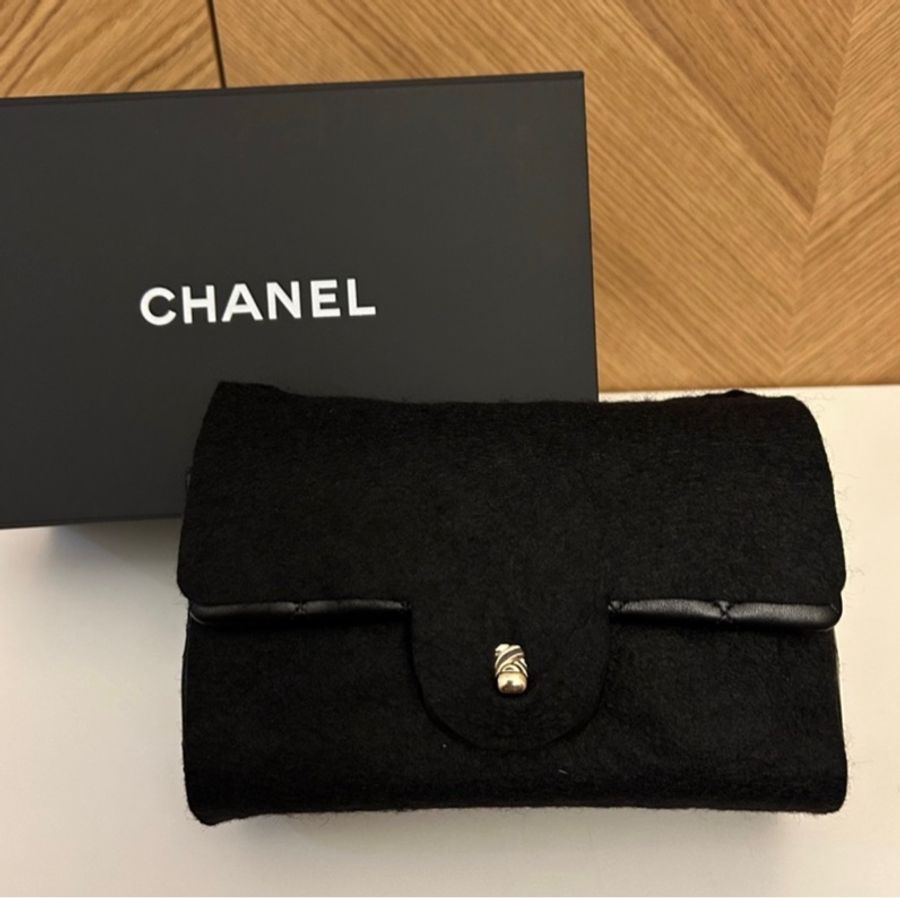 Chanel CF20黑色羊皮淡金扣-5