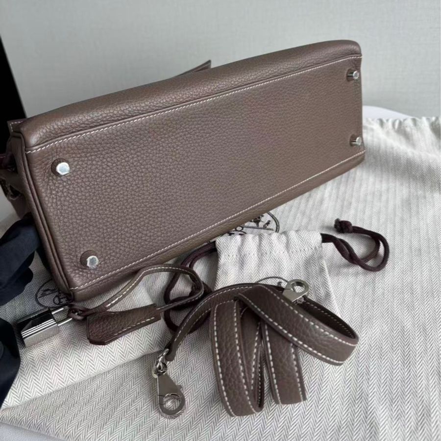 【震撼撿漏價👍🏻全網最低價💫】Hermes/愛馬仕 Kelly32 大象灰銀 四大金剛色 經典永不過時-5