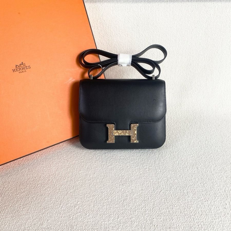【震撼撿漏價👍🏻全網最低價💫】Hermes/愛馬仕 Constance 康斯坦斯 康康19 黑金 蜥蜴皮稀有款-1