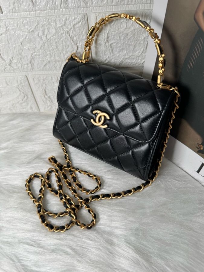 Chanel香奈兒黑金 鏤空琺瑯手柄 Kelly-1
