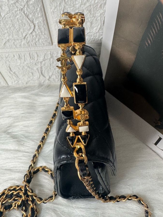 Chanel香奈兒黑金 鏤空琺瑯手柄 Kelly-7