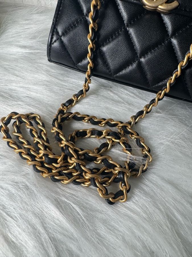 Chanel香奈兒黑金 鏤空琺瑯手柄 Kelly-15