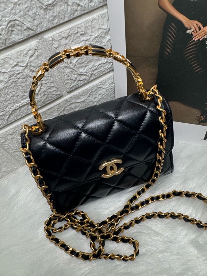 Chanel香奈兒黑金 鏤空琺瑯手柄 Kelly-23