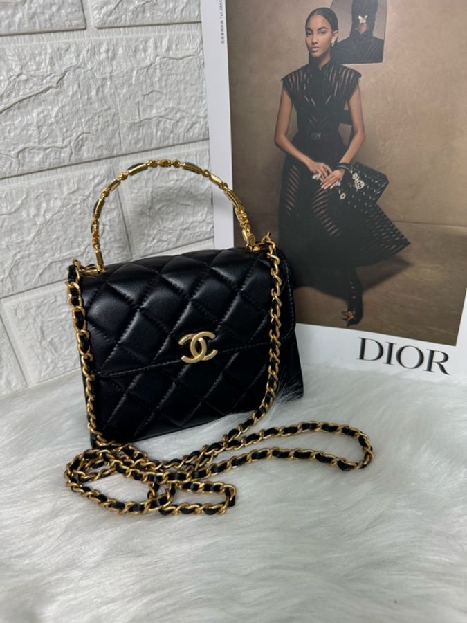 Chanel香奈兒黑金 鏤空琺瑯手柄 Kelly-27