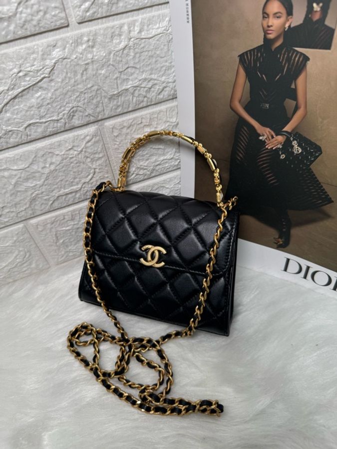 Chanel香奈兒黑金 鏤空琺瑯手柄 Kelly-28