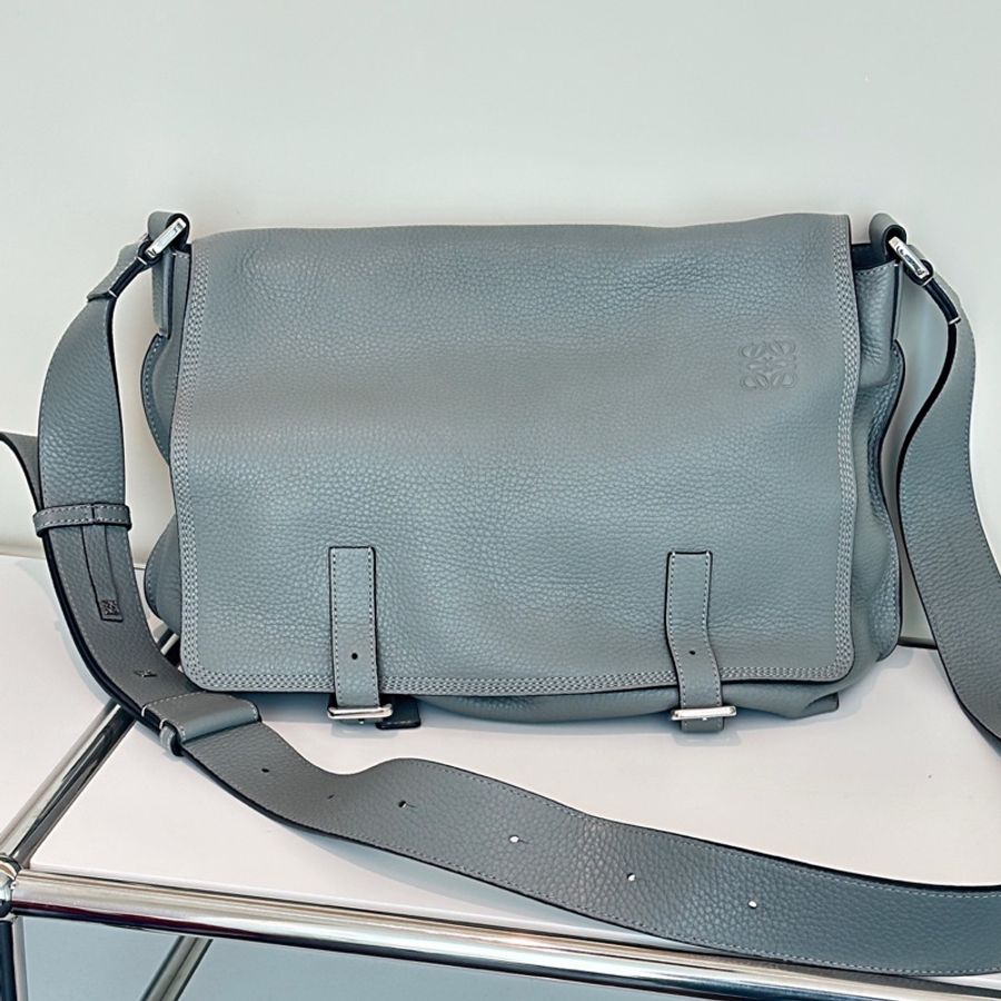 Loewe羅意威 Messenger 大號灰色荔枝紋牛皮銀扣郵差包 斜挎包 -0