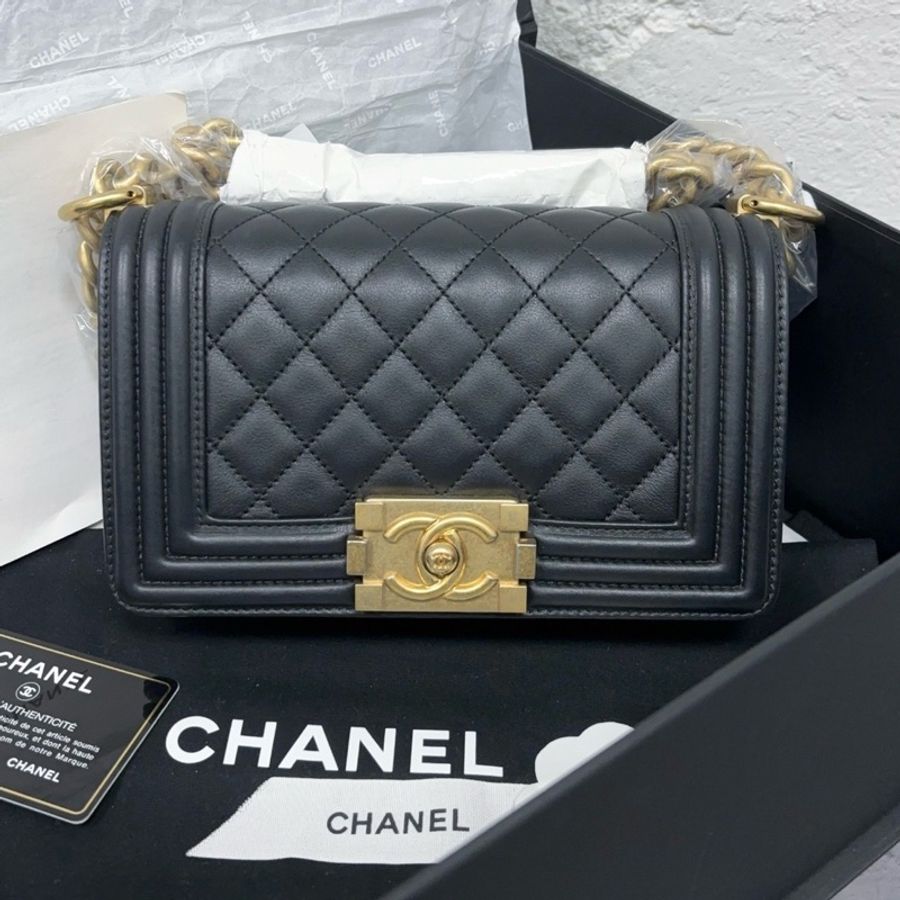 99新 Chanel香奈兒 小號牛皮黑金Leboy 25開尺寸:20*12.5*7-0