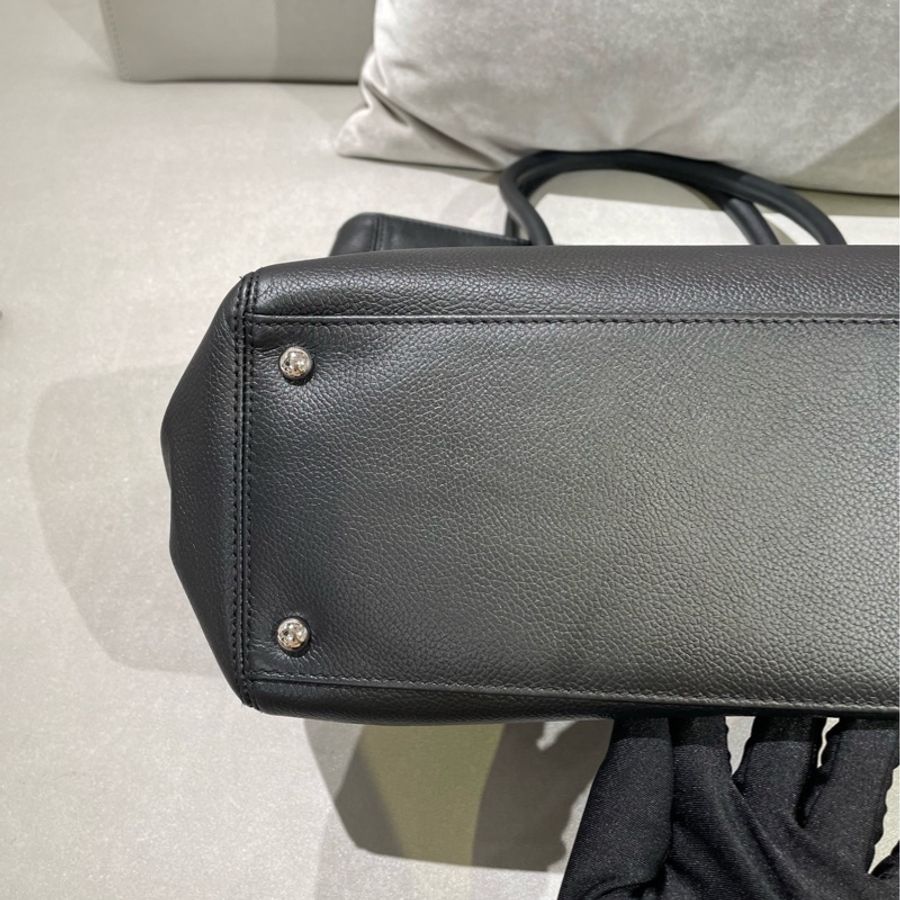 Chanel • 經典黑銀荔枝牛皮豎版Cerf-6
