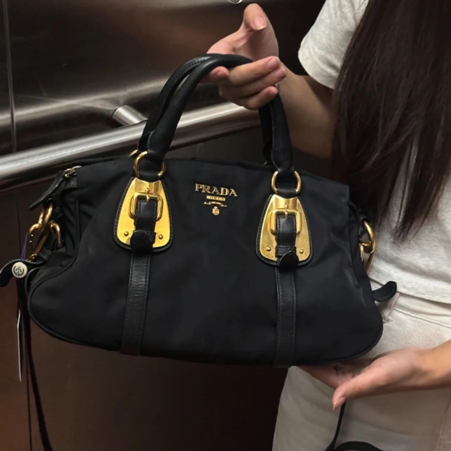 Prada • 經典黑金尼龍降落傘機車包 🈶原廠背帶-1