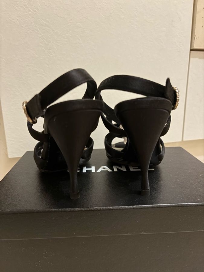 Chanel香奈兒黑色高跟涼鞋37-4