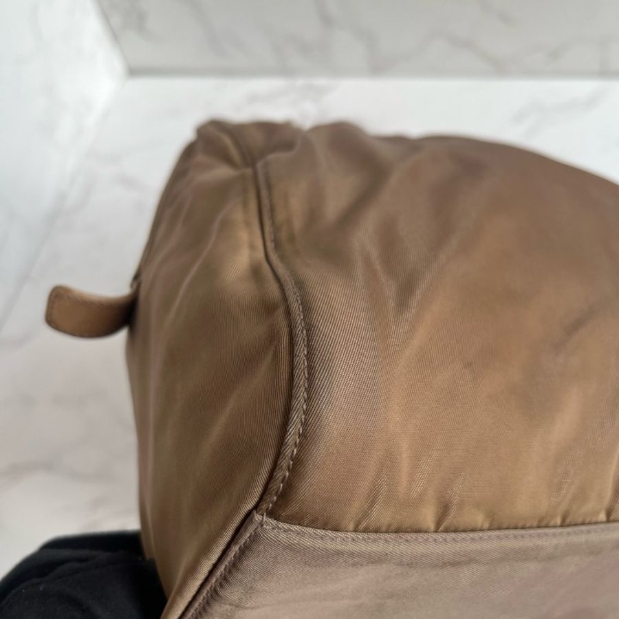 Prada • 經典卡其色尼龍降落傘鏈條包-6