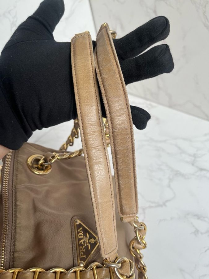 Prada • 經典卡其色尼龍降落傘鏈條包-7