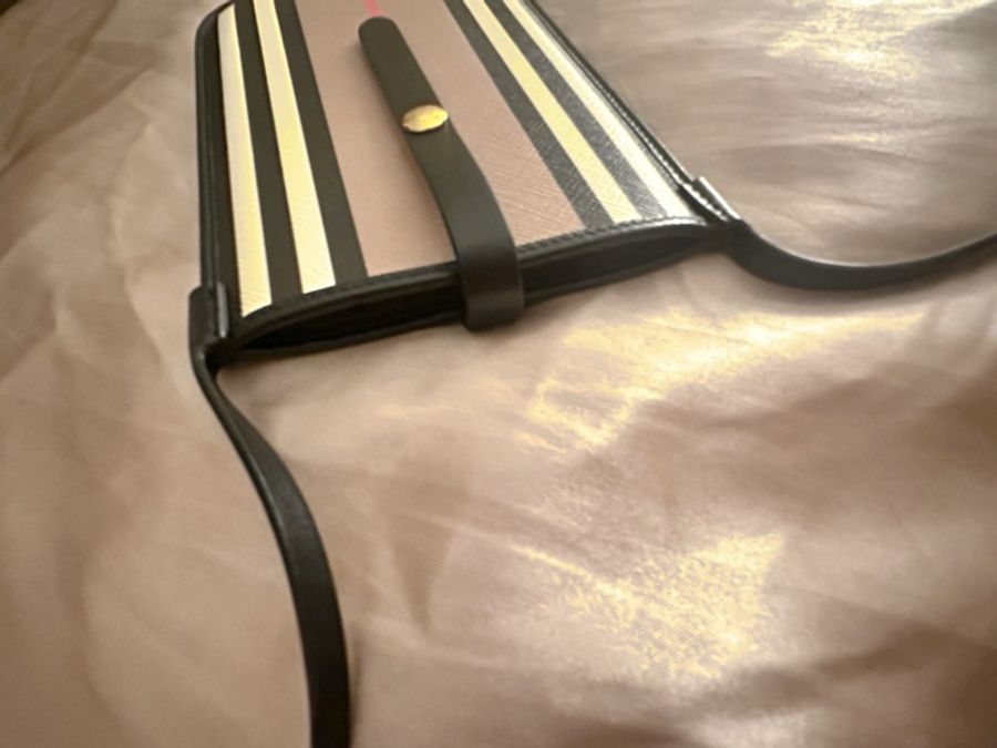 Burberry 🤎🤍🖤經典格紋4卡多功能📱卡包|近新美品|-6