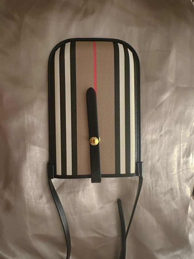 Burberry 🤎🤍🖤經典格紋4卡多功能📱卡包|近新美品|-7