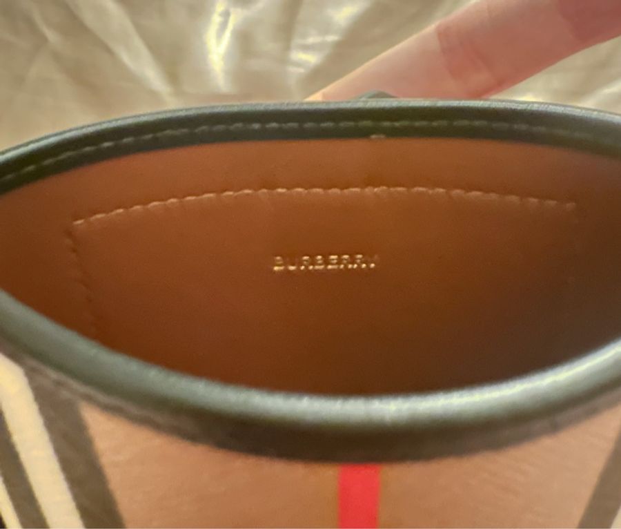Burberry 🤎🤍🖤經典格紋4卡多功能📱卡包|近新美品|-21
