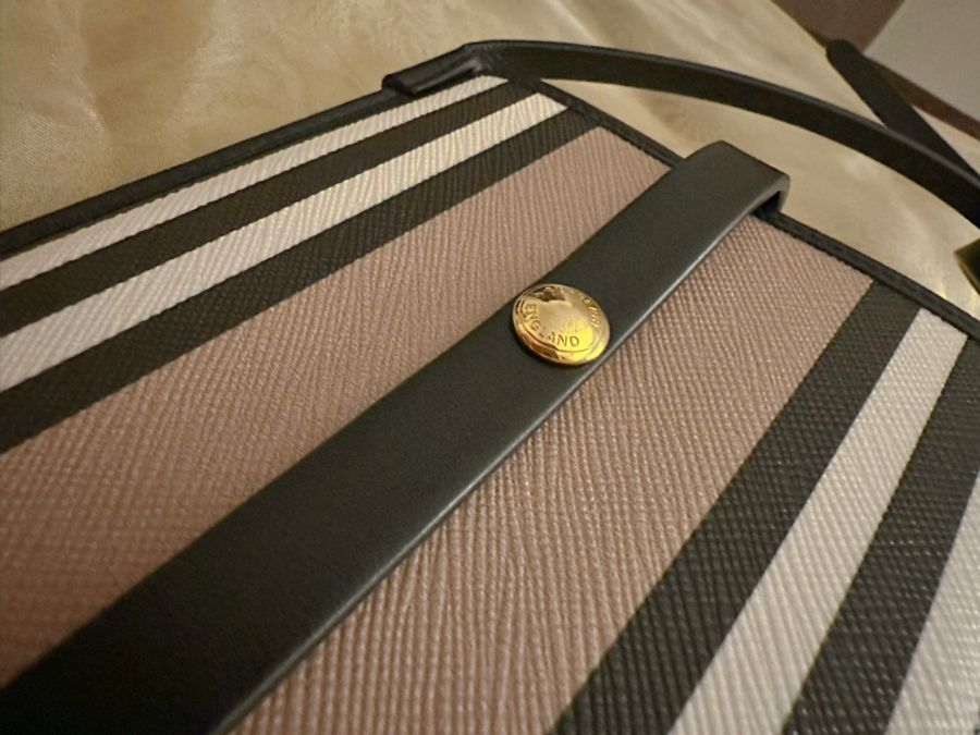 Burberry 🤎🤍🖤經典格紋4卡多功能📱卡包|近新美品|-24