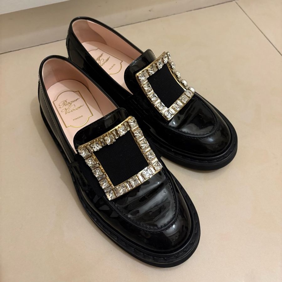 Roger Vivier Viv’ Rangers 黑色漆皮水晶方扣樂福鞋36.5-0