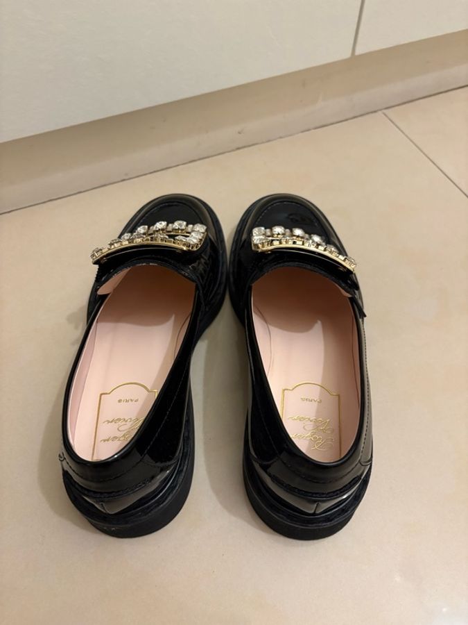 Roger Vivier Viv’ Rangers 黑色漆皮水晶方扣樂福鞋36.5-3