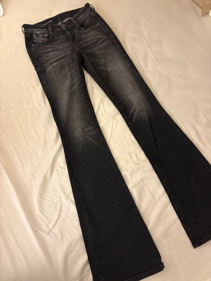 Diesel 低腰微喇叭牛仔褲 W23|2024款 正品-4