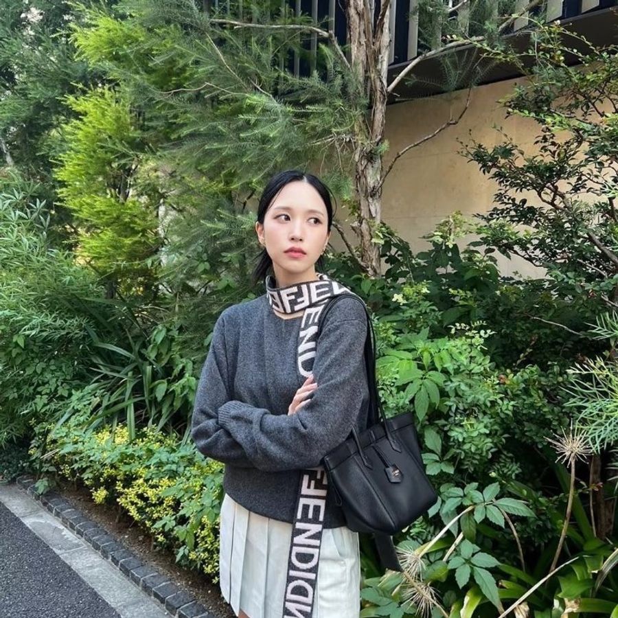 Fendi origami黑色摺紙包 14×14×19cm 99新配件塵袋-1
