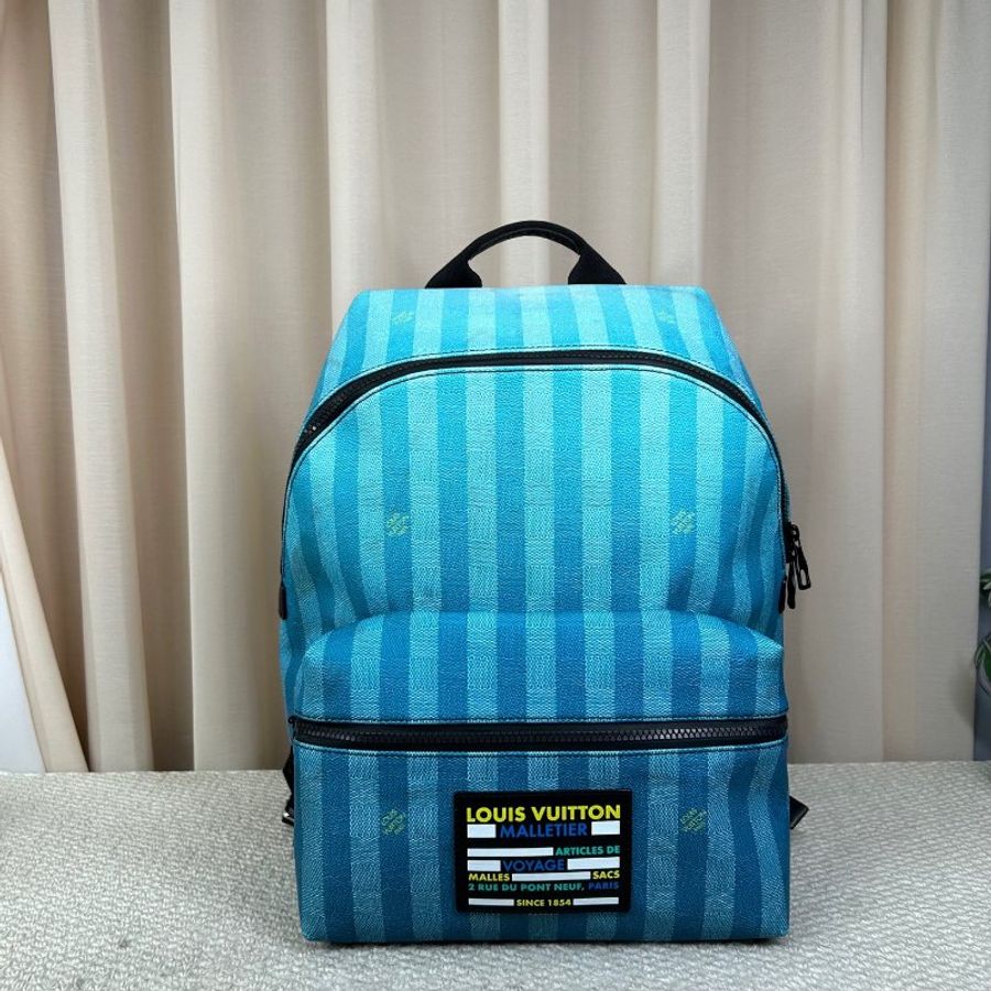 LV Discovery Daybreak系列漸變  藍色阿波羅後背包 藍白色棋盤格  29×15.5×39cm 99新配件塵袋-2