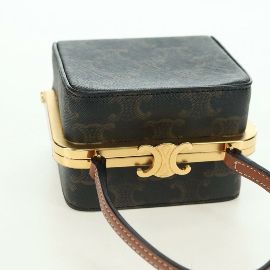 【日本直送】CELINE Triomphe Macadam 帆布迷你化妝箱 PVC 皮革 黑色 正品 179589M-5