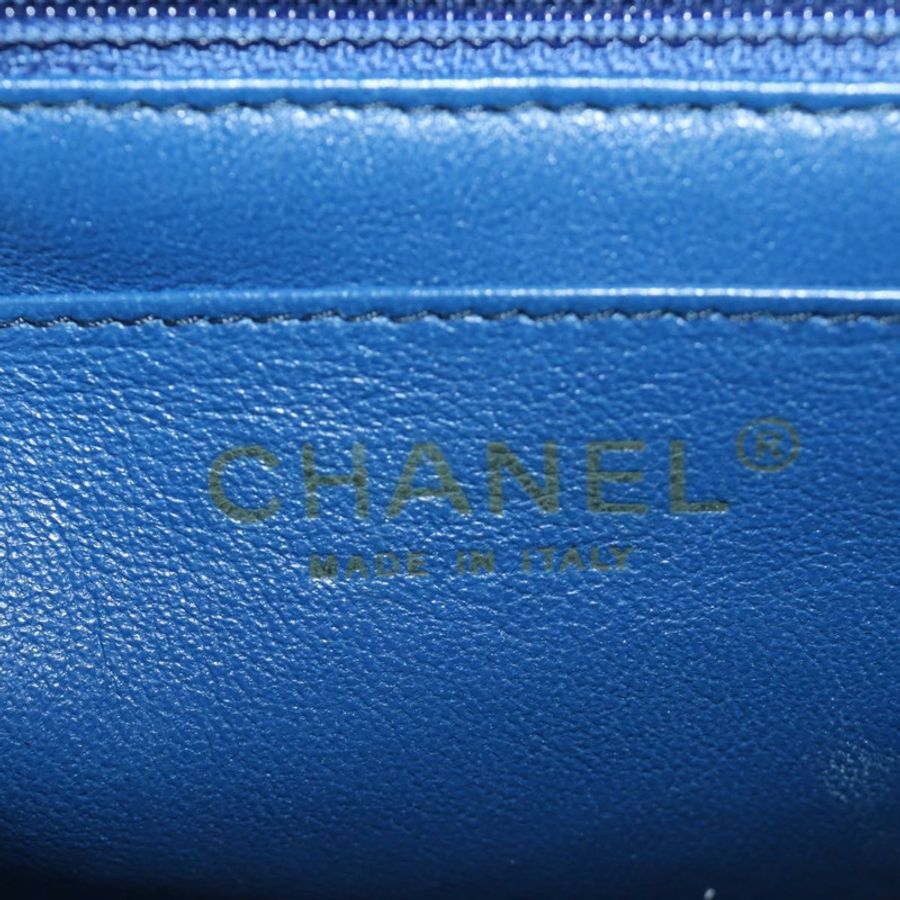 【日本直送】香奈兒 (CHANEL) 鏈條迷你絎縫 16 肩背包,羊皮材質,藍色,金色雙 C 標誌,貨號 183683M-20