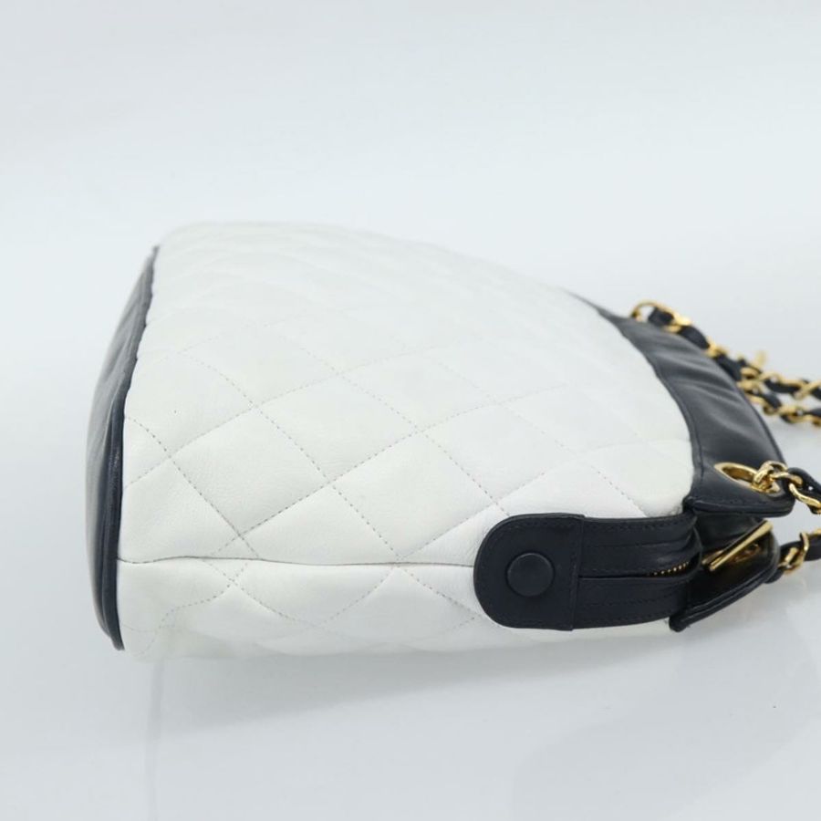 【日本直送】香奈兒 (CHANEL) 絎縫鏈條肩背包 白色 金色 CC 標誌 正品 mr2545V-3
